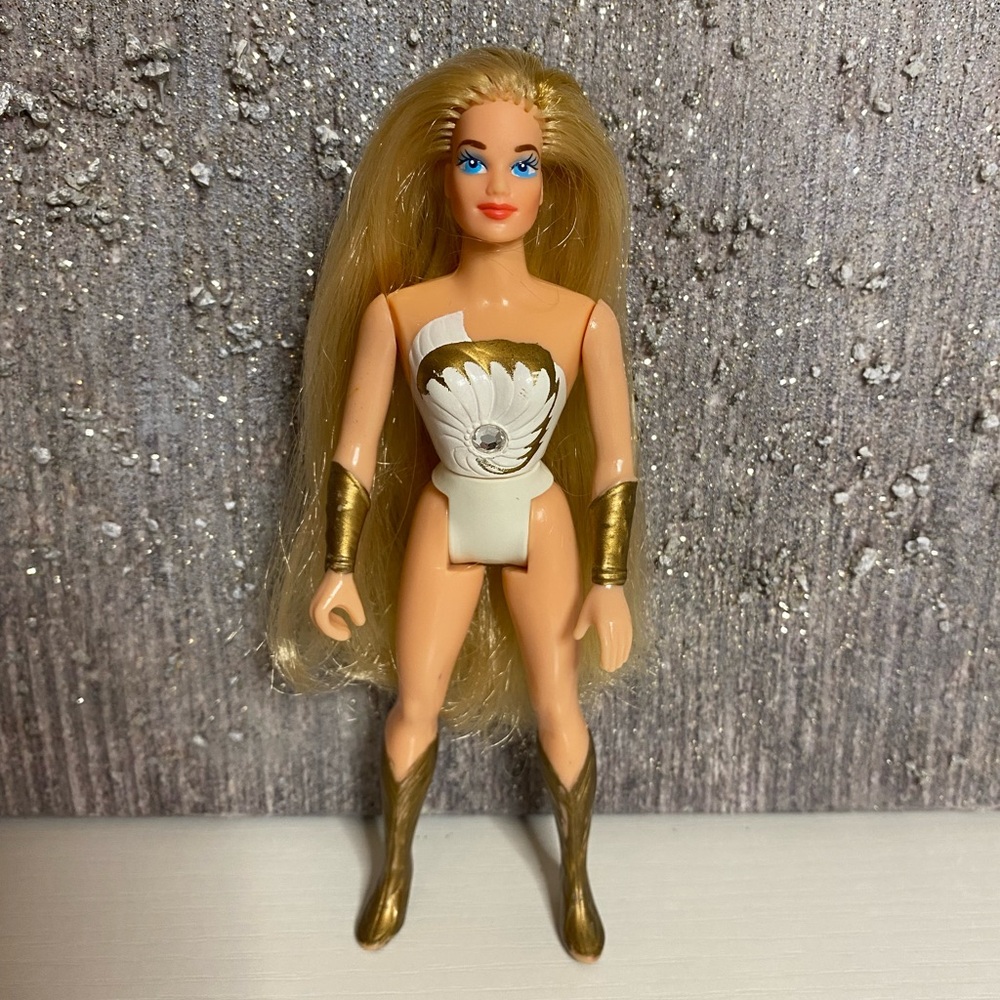 Vintage 1984 She-Ra Princess of Power ADORA Action Figure
